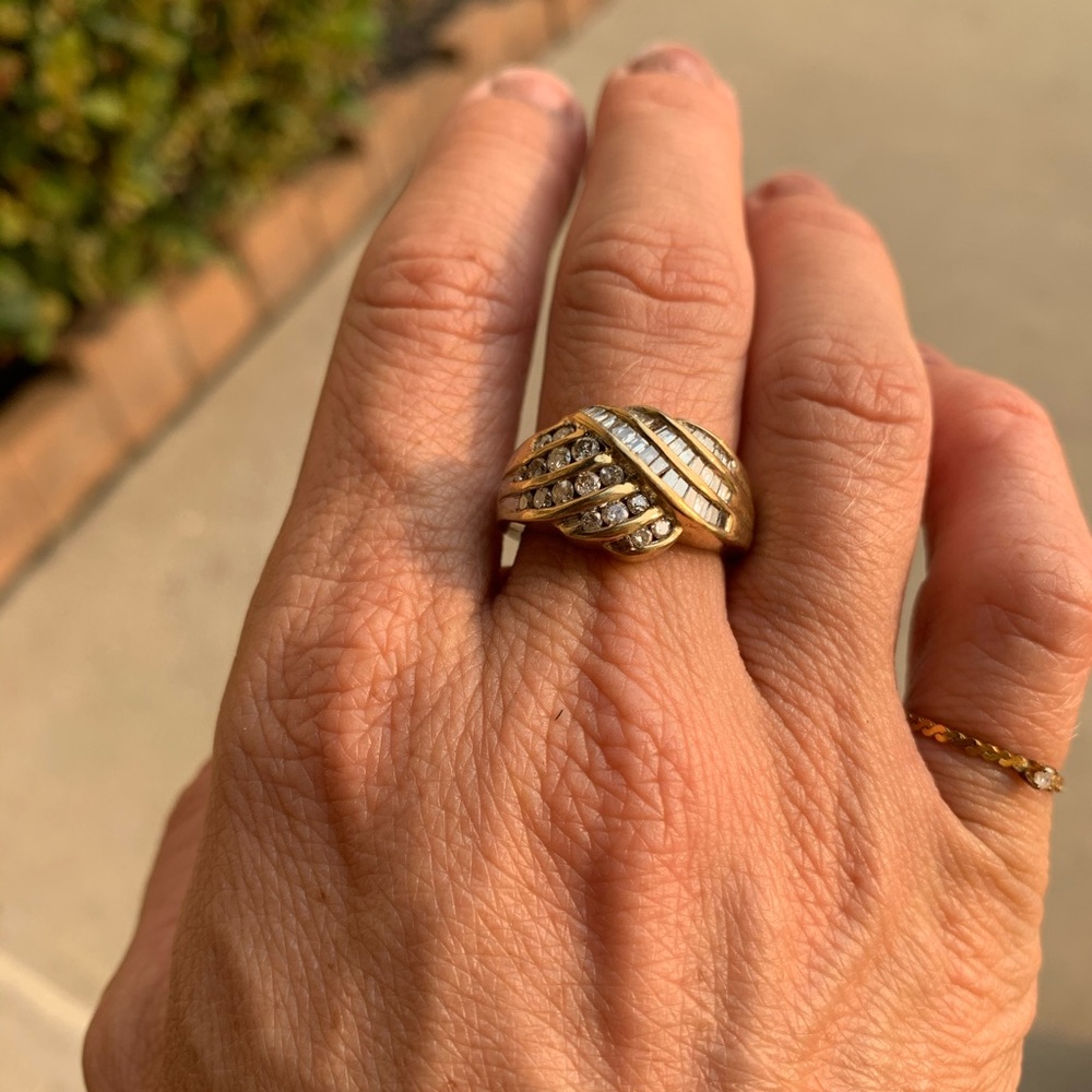 10k Gold 1 Carat Diamond Ring